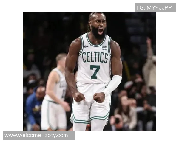 杰伦布朗第三节火力全开8投4中并罚球全中狂砍17分助力球队反击