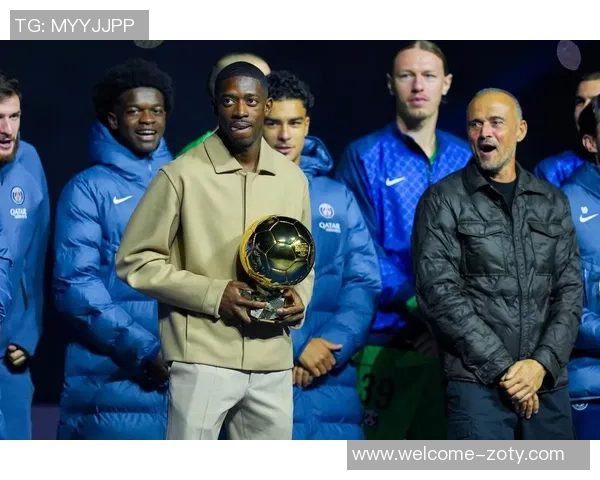 登贝莱伤情未愈仍坚持参加巴黎训练展现斗志 登贝莱伤情未愈仍坚持参加巴黎训练展现斗志