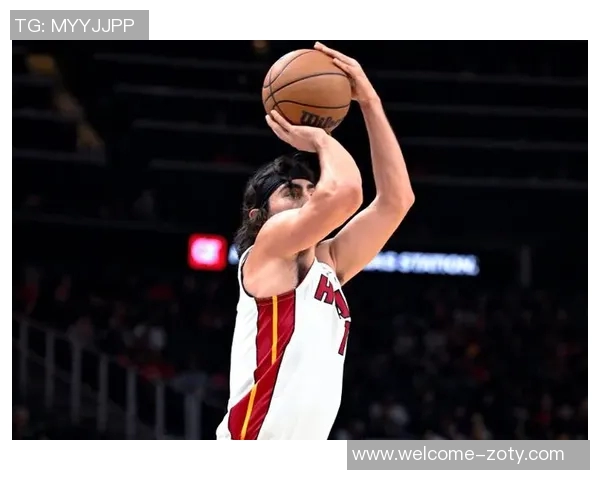 哈克斯高效表现引领球队胜利11投8中斩获20分5篮板6助攻正负值全场最佳 哈克斯高效表现引领球队胜利11投8中斩获20分5篮板6助攻正负值全场最佳